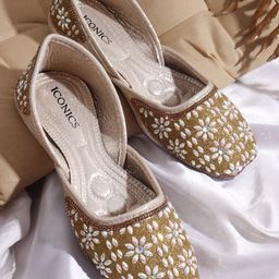 ICONICS Women Ethnic Embellished Mojaris-picture-29