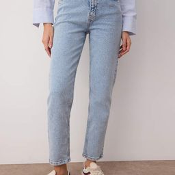 Trendyol Women Regular Fit Mid-Rise Cotton Jeans-picture-43