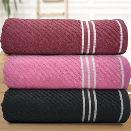 Myntra Elegant Homes Maroon And Pink 3 Pieces Cotton 400 GSM Bath Towels-image-71
