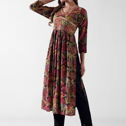 Pashet Women Floral Printed Regular Kurta with Trousers & With Dupatta image 5