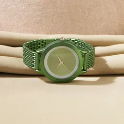 SZN Women Dial & Reset Time Analogue Watch Laxi GreenSZN-26