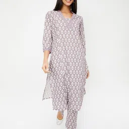 max Geometric Printed V-Neck Straight Kurta With Trousers-image-62