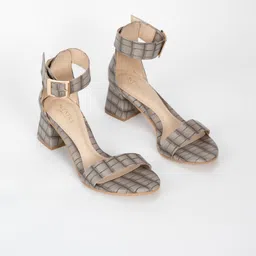 SCENTRA Textured Party Block Sandals with Buckles-4
