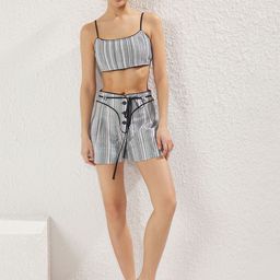 Trendyol Striped Shoulder Shoulder Straps Crop Top With Shorts-11