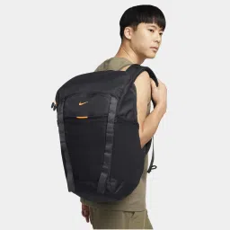Medium 27 L Backpack Hike-image-7