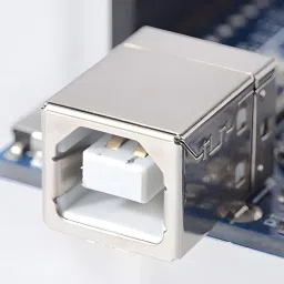 UNO R3 Development Board - ATMEGA328P with CH340G USB DriverView image 3