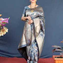 Royal Rajgharana Saree Floral Woven Design Zari Pure Silk Banarasi Saree-49