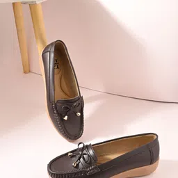 karaddi PU Synthetic Leather Loafers For Women-picture-49