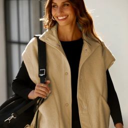 gozoloma Women's Oversized Fleece Vest Sleeveless Casual Button Down Piecing Fuzzy Sherpa Gilet Jacket with Pockets image 3