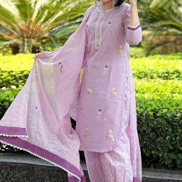 gosriki Women's Rayon Blend Hand Block Printed Straight Kurta with Pant & Dupatta image 5