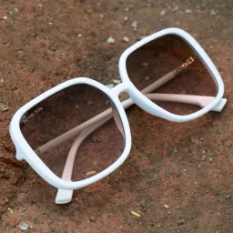 UV Protection Over-sized Sunglasses (64)-picture-13