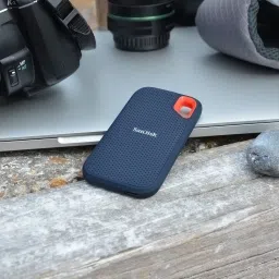 SanDisk E61/1050 Mbs/Window,Mac OS,Android/Portable,Type C Enabled/5 Y Warranty/USB 3.2 500 GB Wired External Solid State Drive (SSD) image 4