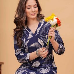 Women Colorblock Viscose Rayon Straight Kurta-image-10