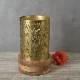 manor house Roshni Jaali Gold Iron Candle Holder-picture-37