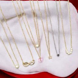 shimmering beautiful locket and pendant set for women Gold-plated Diamond Stone Locket Set-13