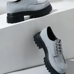 VALIOSAA Women Lightweight Lace-Up Derbys-image-62