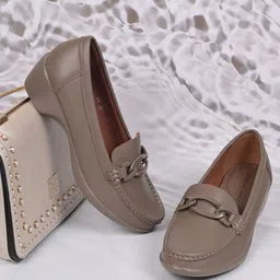 Ronnie Grey Women Textured PU Derbys-image-67