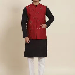 SOJANYA Men Black Pure Cotton Kurta with Churidar & Nehru Jacket-33