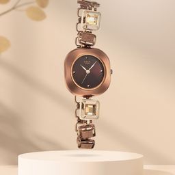 Titan Women Brass Dial & Stainless Steel Straps Analogue Watch NQ95156KM01-image-59