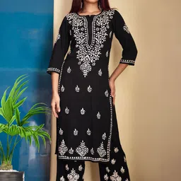 myplusfashion Floral Embroidered Chikankari Kurta With Palazzos-image-10