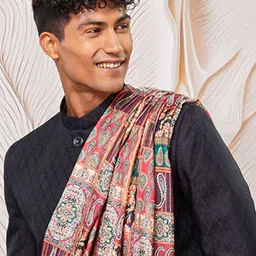 VASTRAMAY Men Textured Sherwani Set With Printed Dupatta image 3