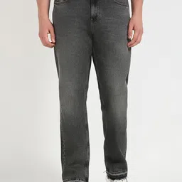 Tommy Hilfiger Men Heavy Fade Mid-Rise Jeans-image-44