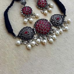 Sangria Stone-Studded & Beaded Jewellery Set image 1