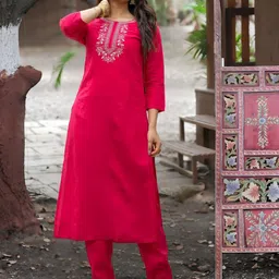 Navlik Embroidered Round Neck Thread Work Kurta With Trousers & Dupatta image 5