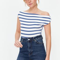 Trendyol Striped Extended Sleeves Top-picture-23