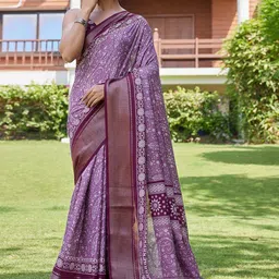 KALINI Women Paisley Printed Saree-image-10