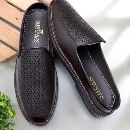 SHUAN Men Perforations Lightweight Laser Cuts Mules-picture-12