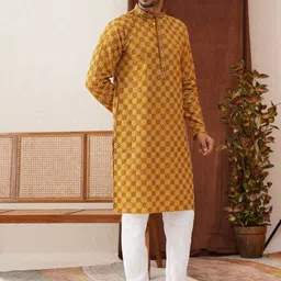 Jompers Men Embroidered Regular Sequinned Kurta with Pyjamas image 2