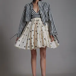 MATI Women Geometric Tailored Jacket-image-18