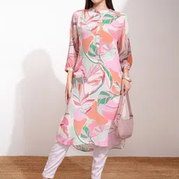 Vishudh Peach Floral Printed Mandarin Collar Three-Quarter Sleeves Straight Kurta-34