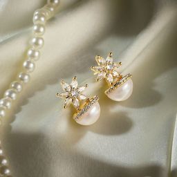 Manikya Circular Studs Earrings-3