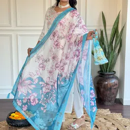 Anouk Women Ethnic Motifs Embroidered Regular Thread Work Kurti with Trousers & With Dupatta image 3