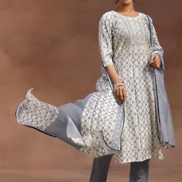 Libas Geometric Printed Sequinned Straight Kurta With Trouser & Dupatta image 5