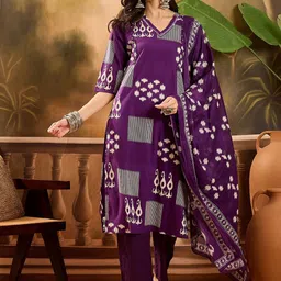 Vastramyaa Women Printed Pure Cotton Straight Kurta with Trousers & Dupatta-image-8