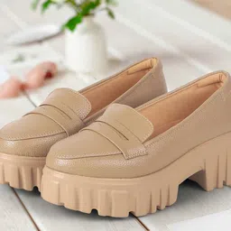Mochi Womem Platform Pumps-10