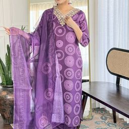 TWINS LADY Geometric Printed Sequinned V-Neck Straight Kurta With Trousers & Dupatta-6