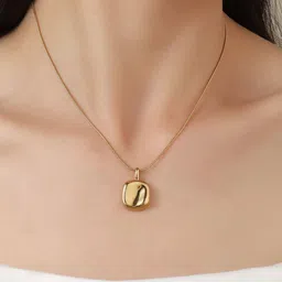 SALTY Stainless Steel Gold-Plated Square Shaped Textured Pendant With Chain-image-72