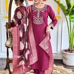 Moda Rapido Women Floral Embroidered Regular Kurta with Trousers & With Dupatta-49