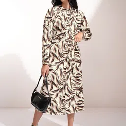 ESPYR By Tokyo Talkies Women Animal Printed Fit & Flare Midi Dress-image-76