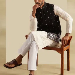 SOJANYA Men Embroidered Regular Kurta with Pyjamas With Nehru Jacket image 3
