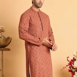 Jompers Men Floral Embroidered Sequinned Kurta-image-94