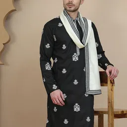 Jompers Men Ethnic Motifs Embroidered Sequinned Kurta With Dupatta-51
