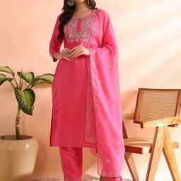 House of Pataudi Women Floral Embroidered Straight Kurta With Trousers & Dupatta-picture-16
