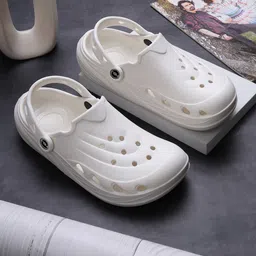 TOE CANDY Men Self Design Clogs-image-62