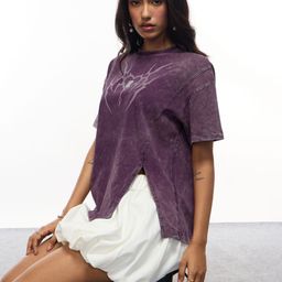The Souled Store Oversized Gothic Heart Printed Drop-Shoulder Sleeves Pure Cotton T-Shirt-image-37
