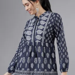 Vishudh Women Navy Blue & White Printed Tunic-19
